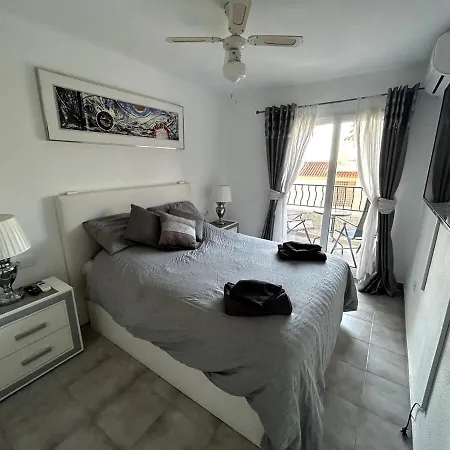 Apartment Violetas *